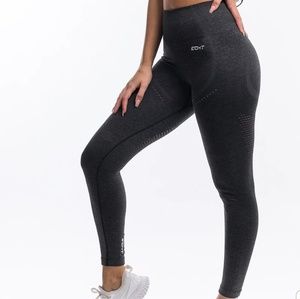 New Echt Arise leggings, Small